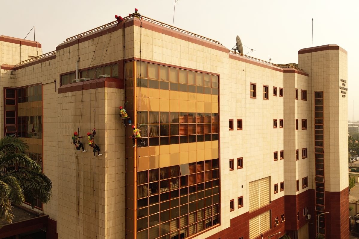 Miva University Facade Cleaning
